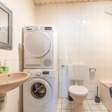 Monteur-wohnung Mit 2 Schlafzimmer In Fuer 4 Personen