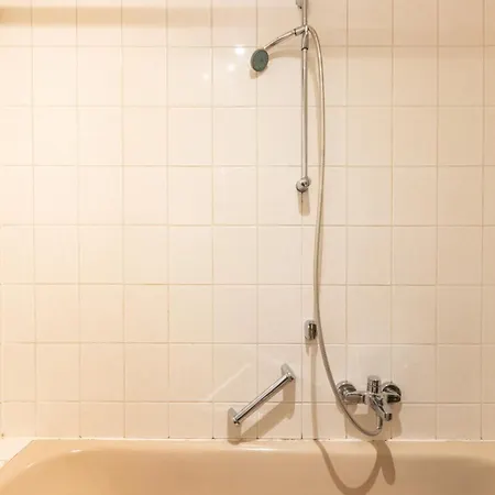 Monteur-wohnung Mit 2 Schlafzimmer In Fuer 4 Personen *