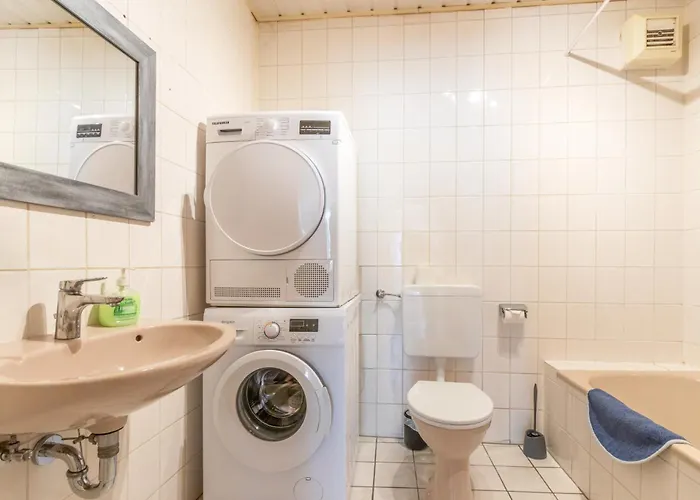 Monteur-wohnung Mit 2 Schlafzimmer In Für 4 Personen