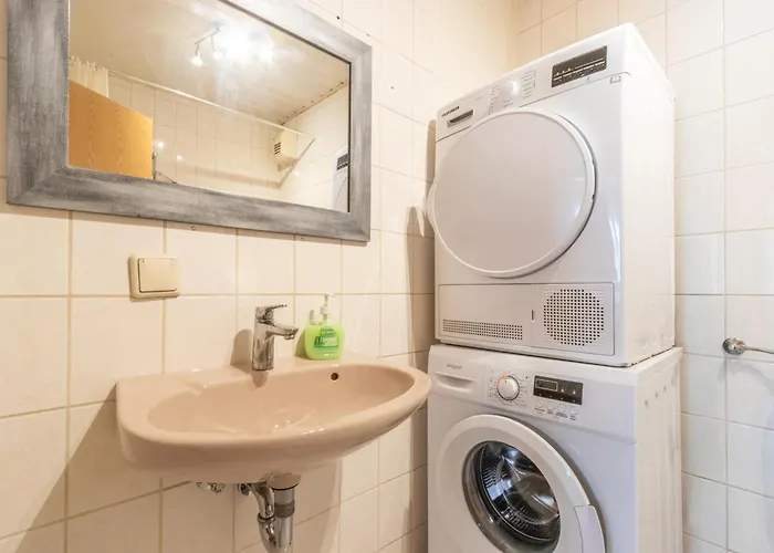 Apartamento Monteur-wohnung Mit 2 Schlafzimmer In Für 4 Personen *